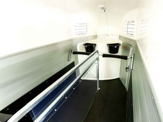 Remorque à chevaux Humbaur XANTHOS AERO 2400 – Image 16
