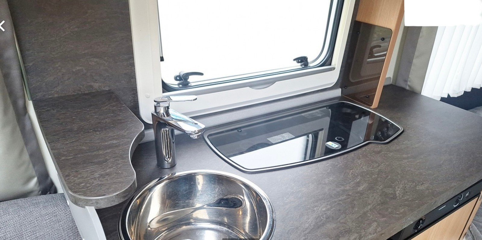 Caravane Knaus Südwind 450 FU – Image 11