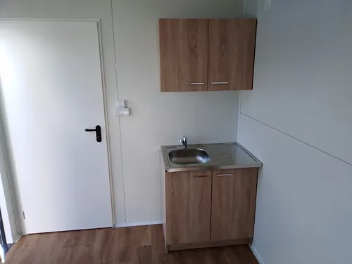Conteneur résidentiel social de 12m2 avec salle de bain et cuisine 5x2,5m – Image 4