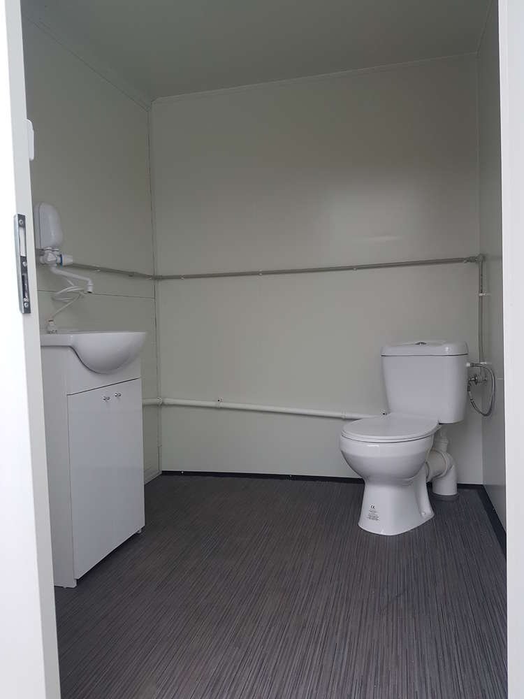 Remorque Sanitaire avec toilette double 3,50x2M 750KG – Image 12