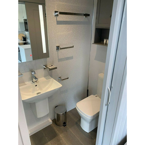 Conteneur maison pour espace de vie extérieur moderne et élégant – Image 18