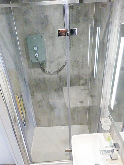 Conteneur maison pour espace de vie extérieur moderne et élégant – Image 9
