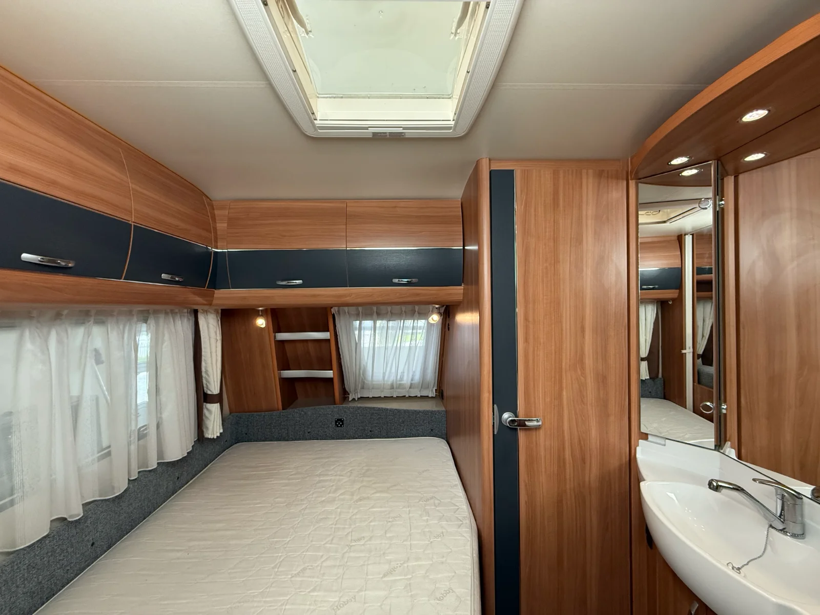 Caravane Hobby 400 SFE De Luxe – Image 15